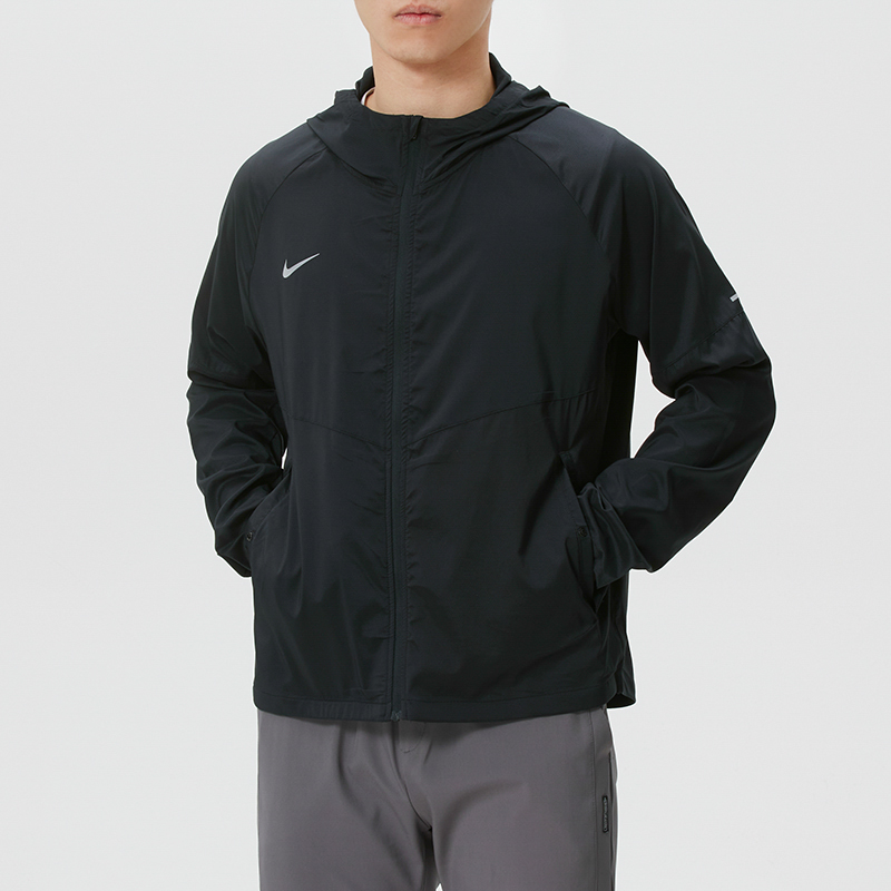 나이키 남성용 스포츠웨어 러닝 피트니스 트레이닝 재킷  - Running Gear Jacket 리뷰 및 가격